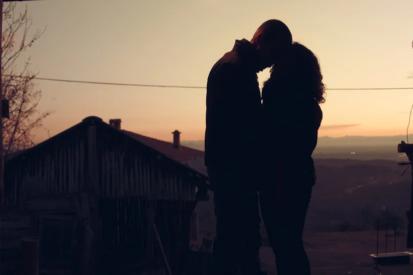 5 reasons to date someone who is older than you