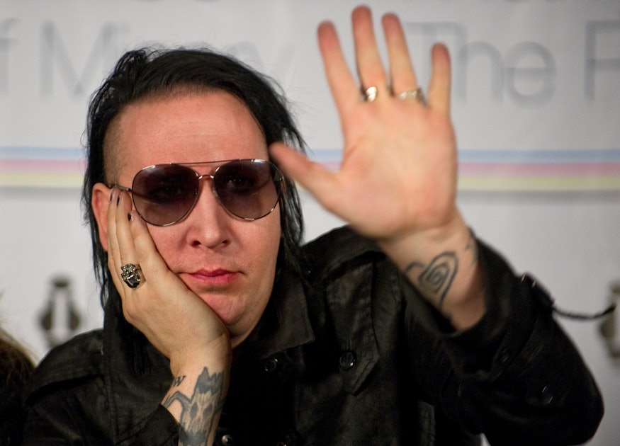 Marilyn Manson Get Punched At Dennys And 7 More Celeb Fast Food 
