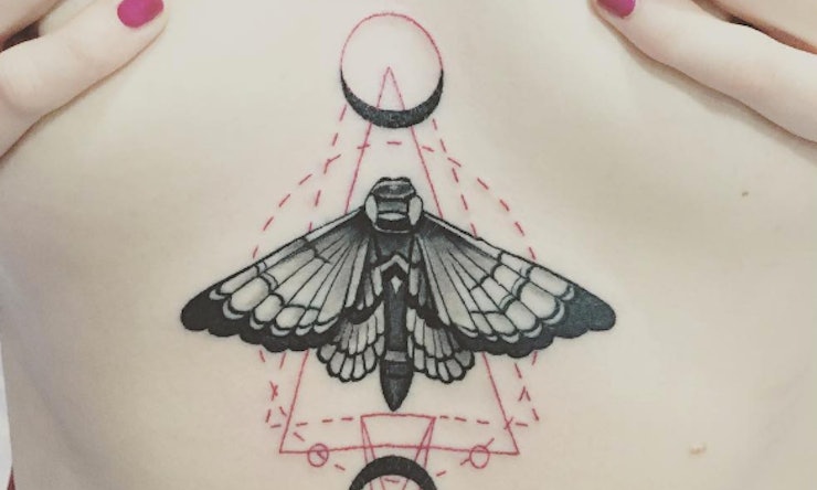 11 stunning sternum tattoos that u0027ll inspire u0026 mesmerize you u2014 photos 11 stunning sternum tattoos that u0027ll inspire u0026 mesmerize you u2014 photos