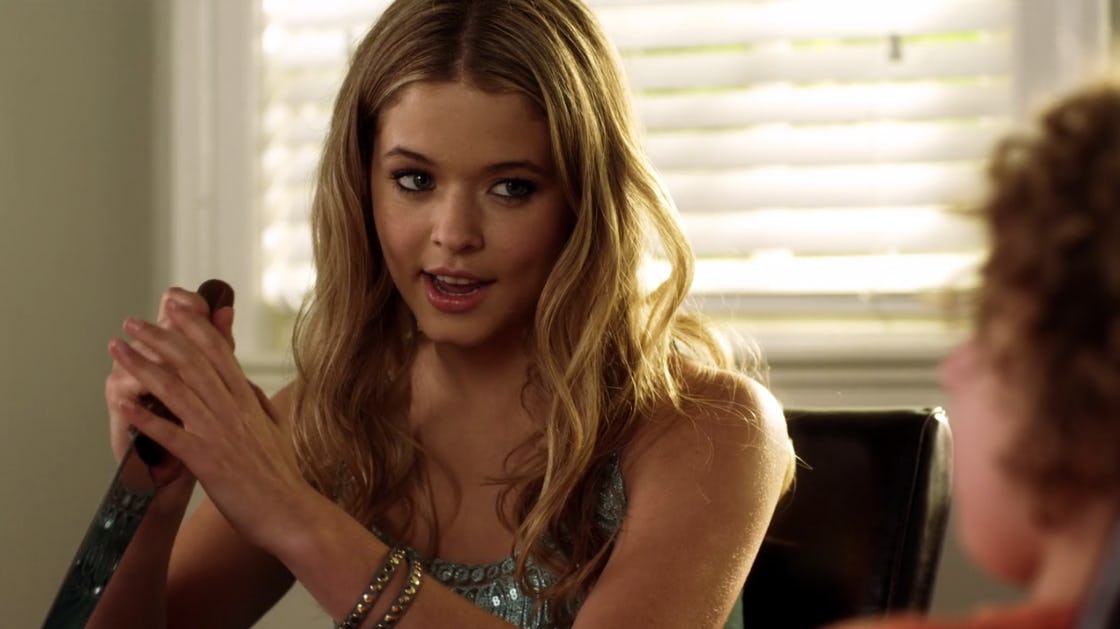 Clues From �Pretty Little Liars� Season 2 Halloween Episode "The First