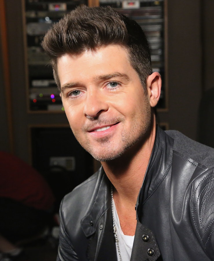 blurred lines singer robin thicke has an uh interesting past blurred lines singer robin thicke has an uh interesting past