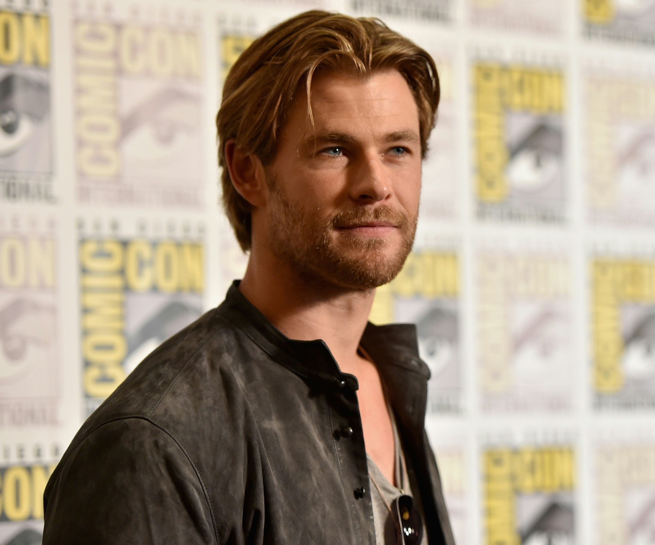 who is the actor thor dating