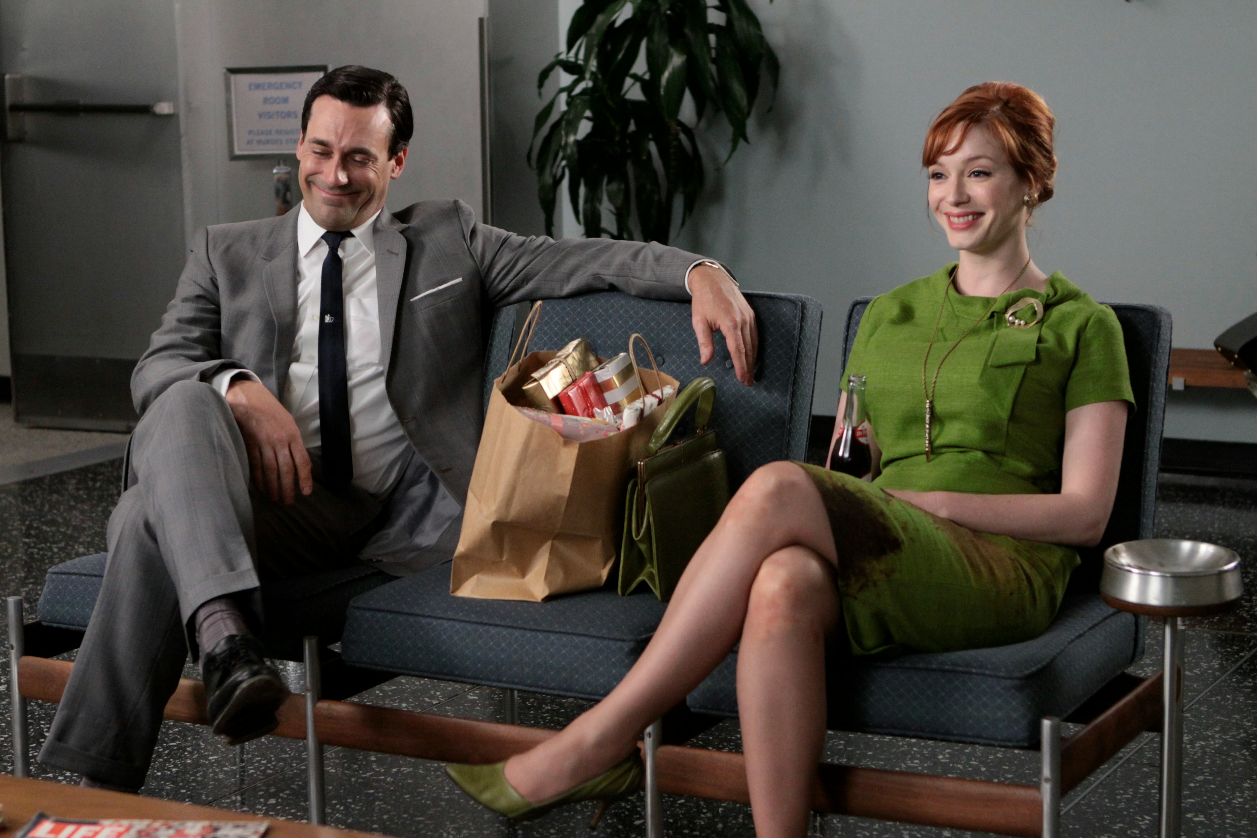 19 Peggy & Joan Outfits From 'Mad Men' That Prove These Ladies Have Got ...