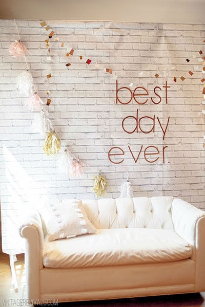 12 DIY Wedding Photo Booth Ideas That Will Save You Money And Look Amazing