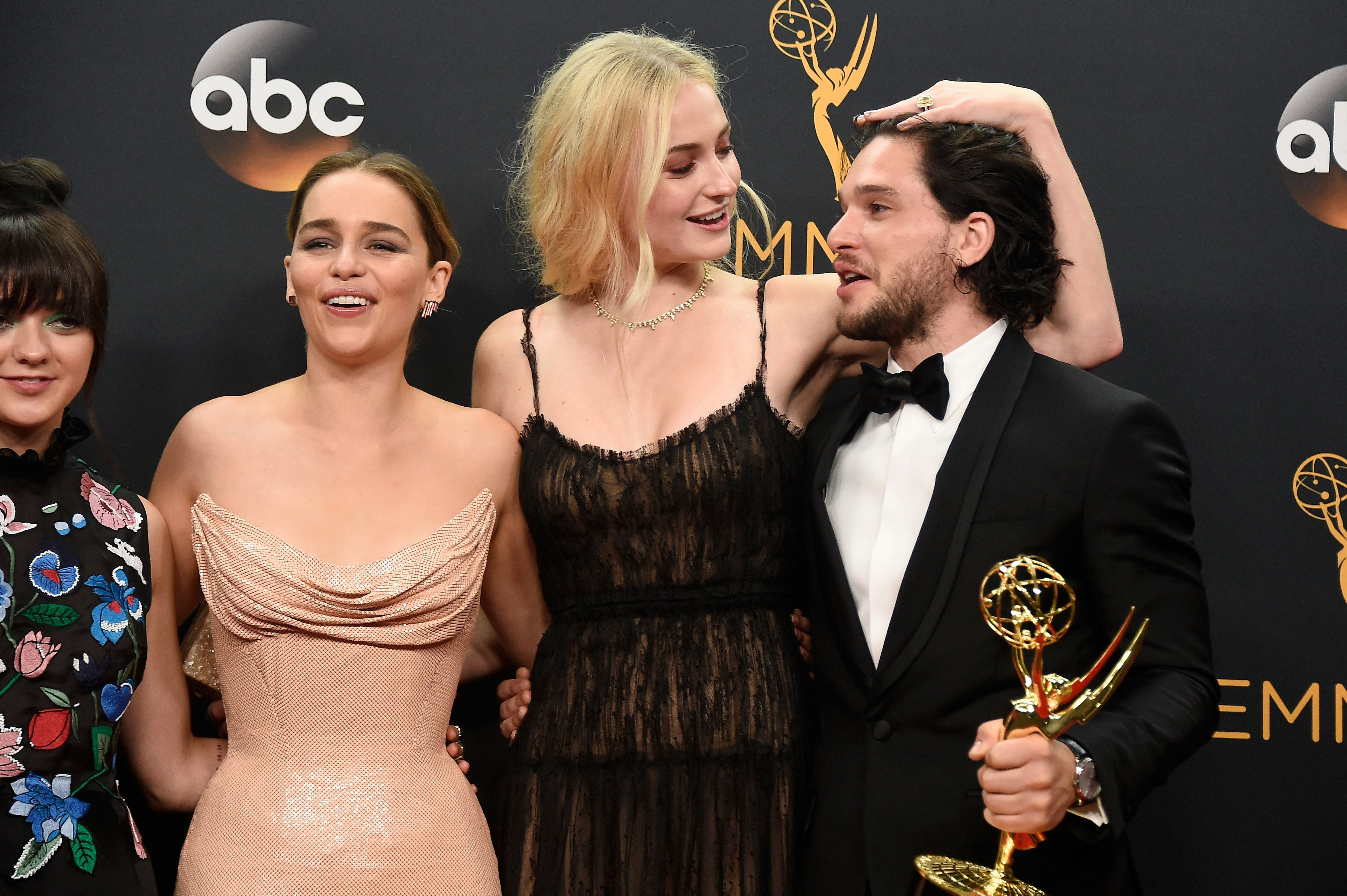 The Game Of Thrones Cast Won T Be At The 2017 Emmys In Full But