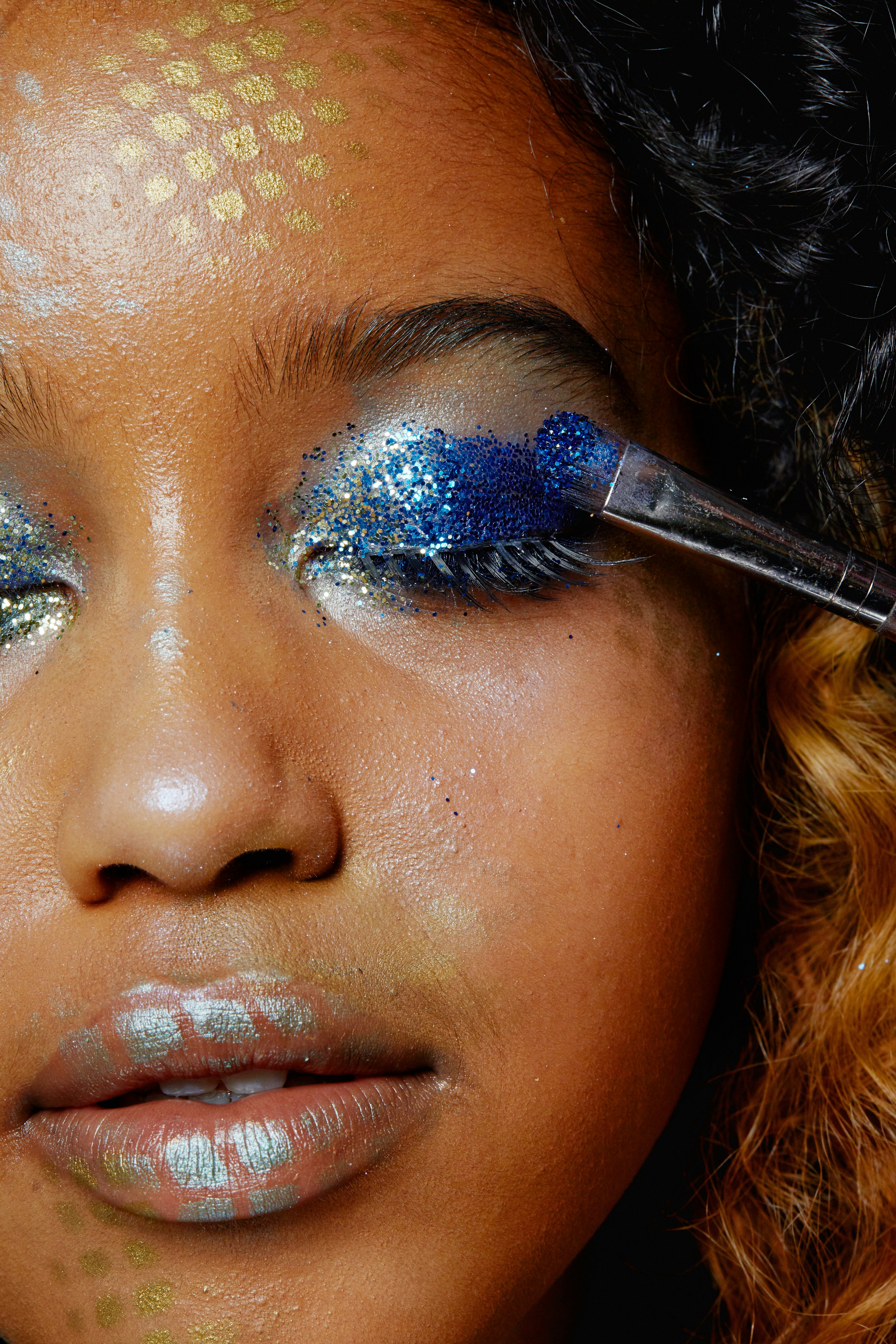 3 Mermaid Makeup Tutorials For Halloween That Are Way Easier Than