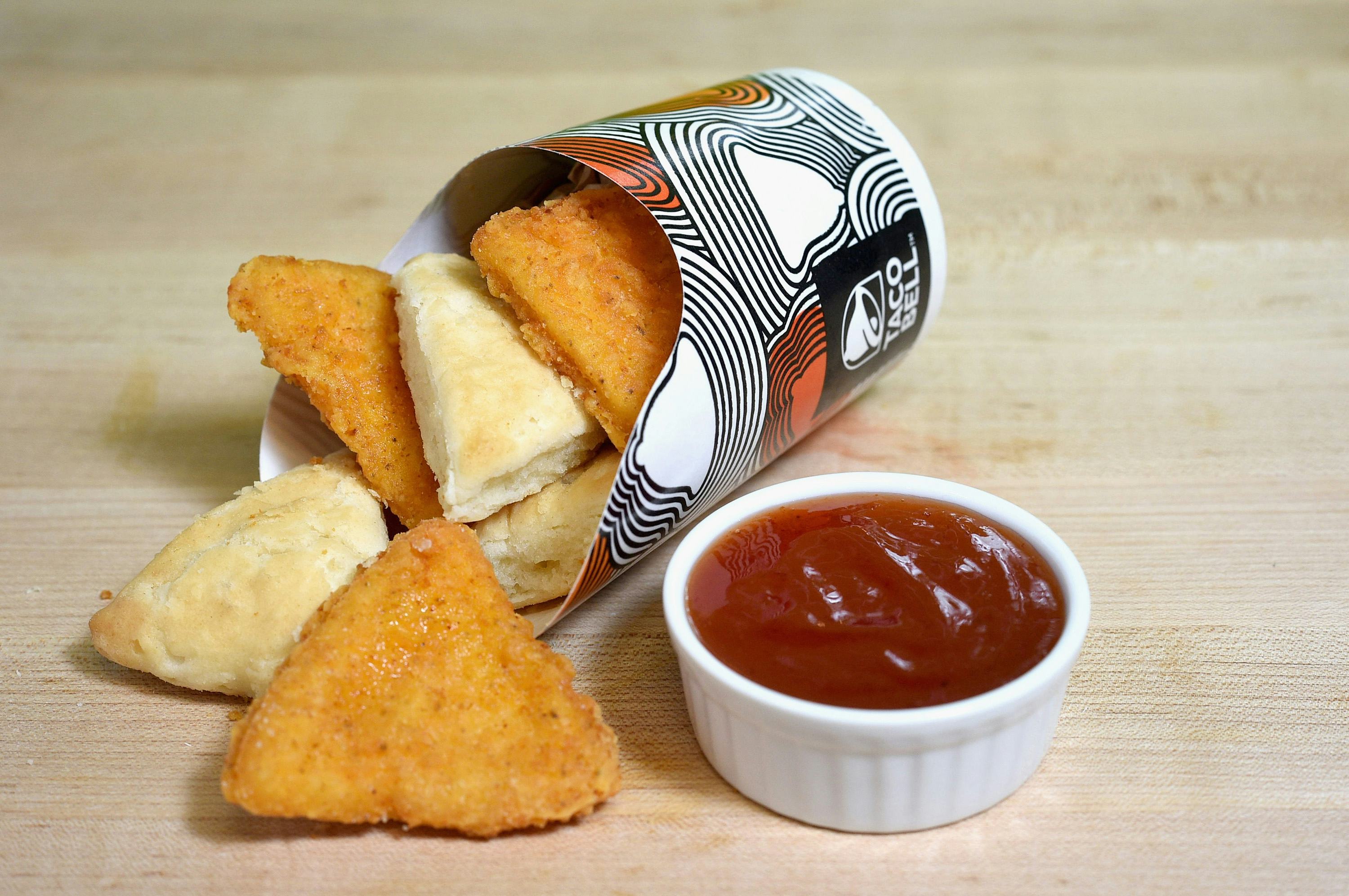 Taco Bell's Naked Chicken Chips Are Available Again Inside Cheesy New ...