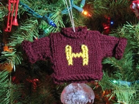 13 harry potter ornaments to deck your own great hall this holiday - Harry Potter Christmas Decorations 13 harry potter ornaments to deck your own great hall this holiday - Harry Potter Christmas Decorations