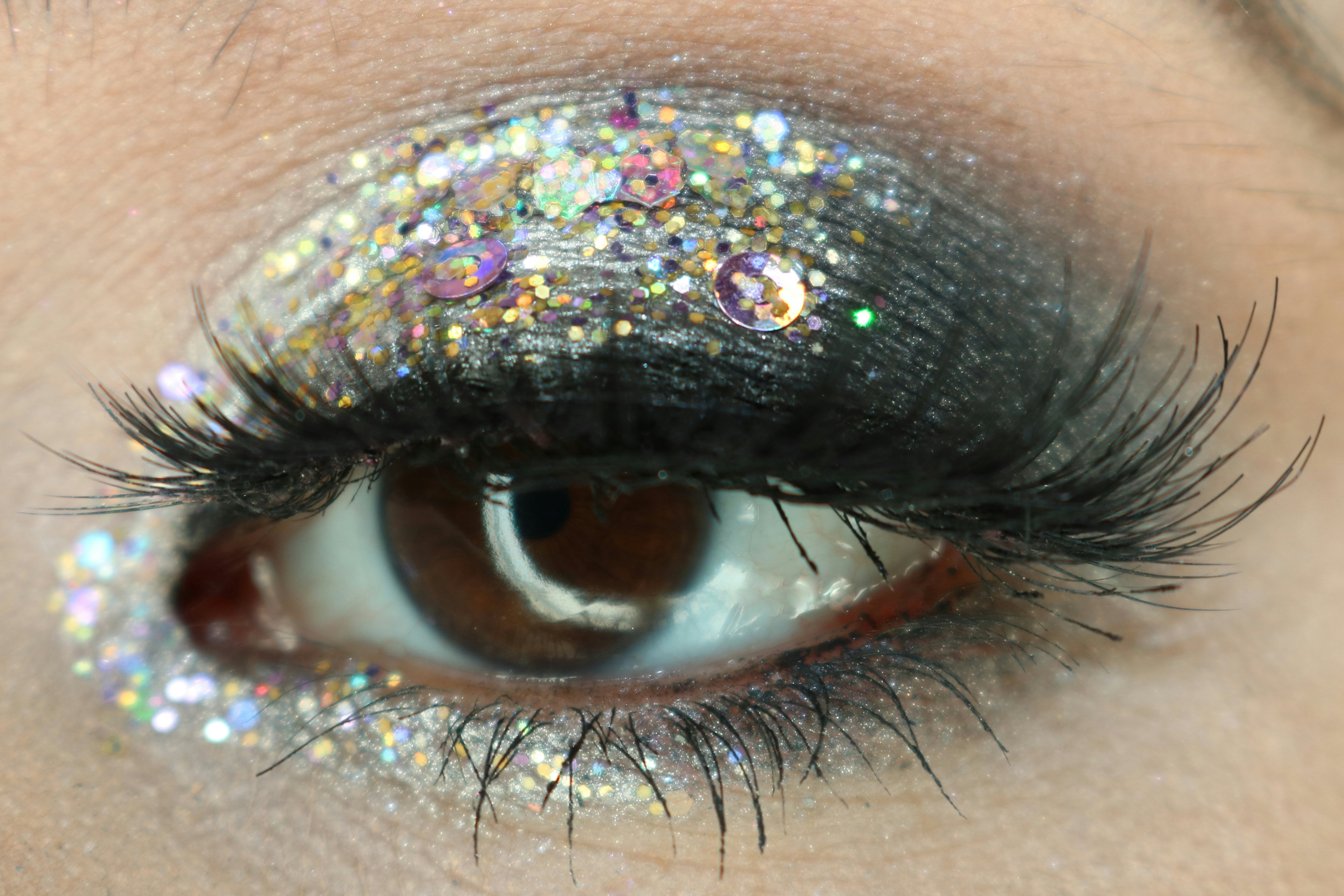This Easy NYE Glitter Makeup Tutorial Will Last Long After The Ball