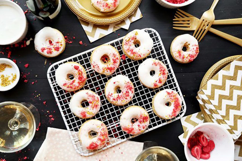 11 New Year’s Eve 2017 Dessert Recipes To Make With Champagne That Will Help You End The Year Right