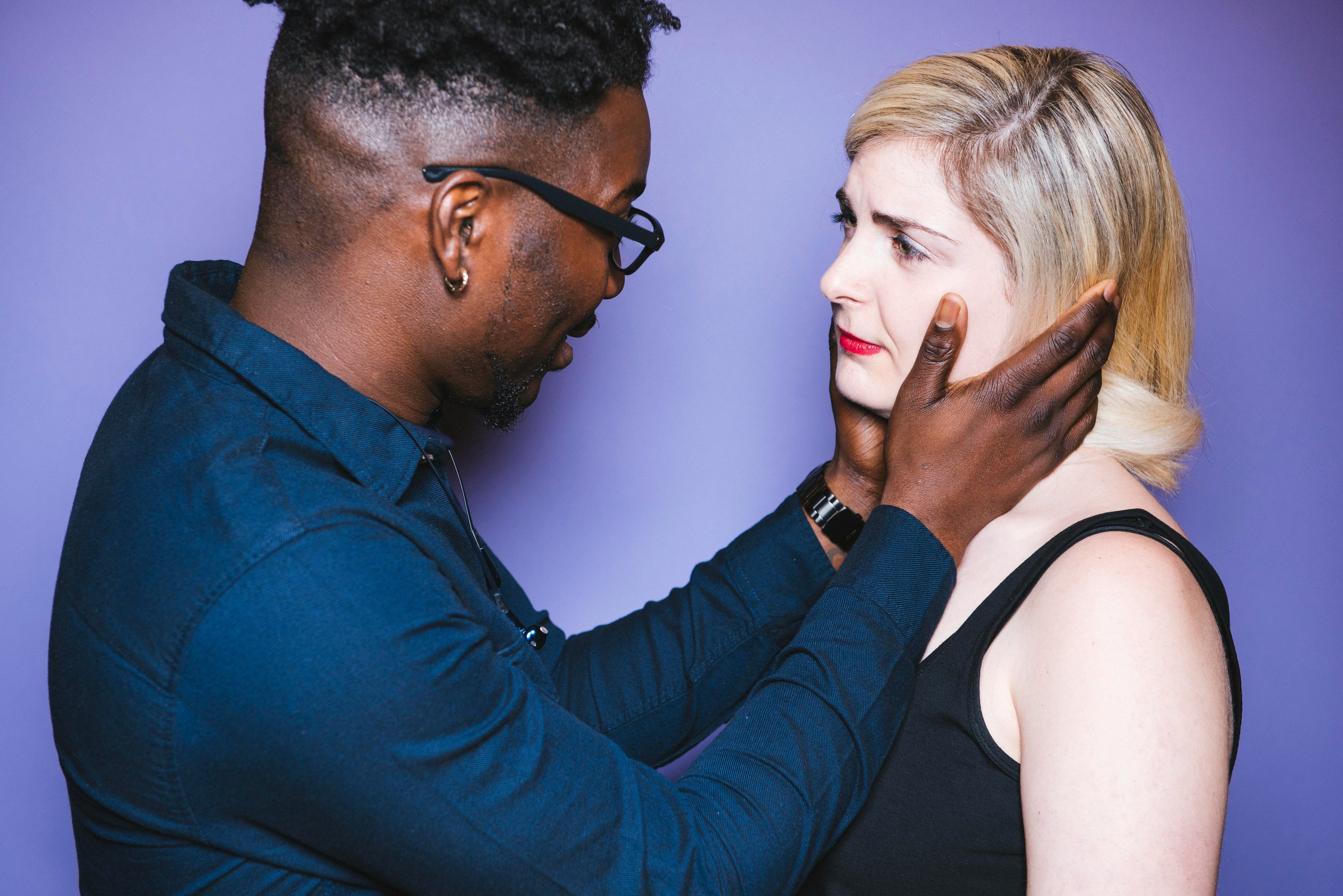 How to tell a man you love them How to tell a man you love them