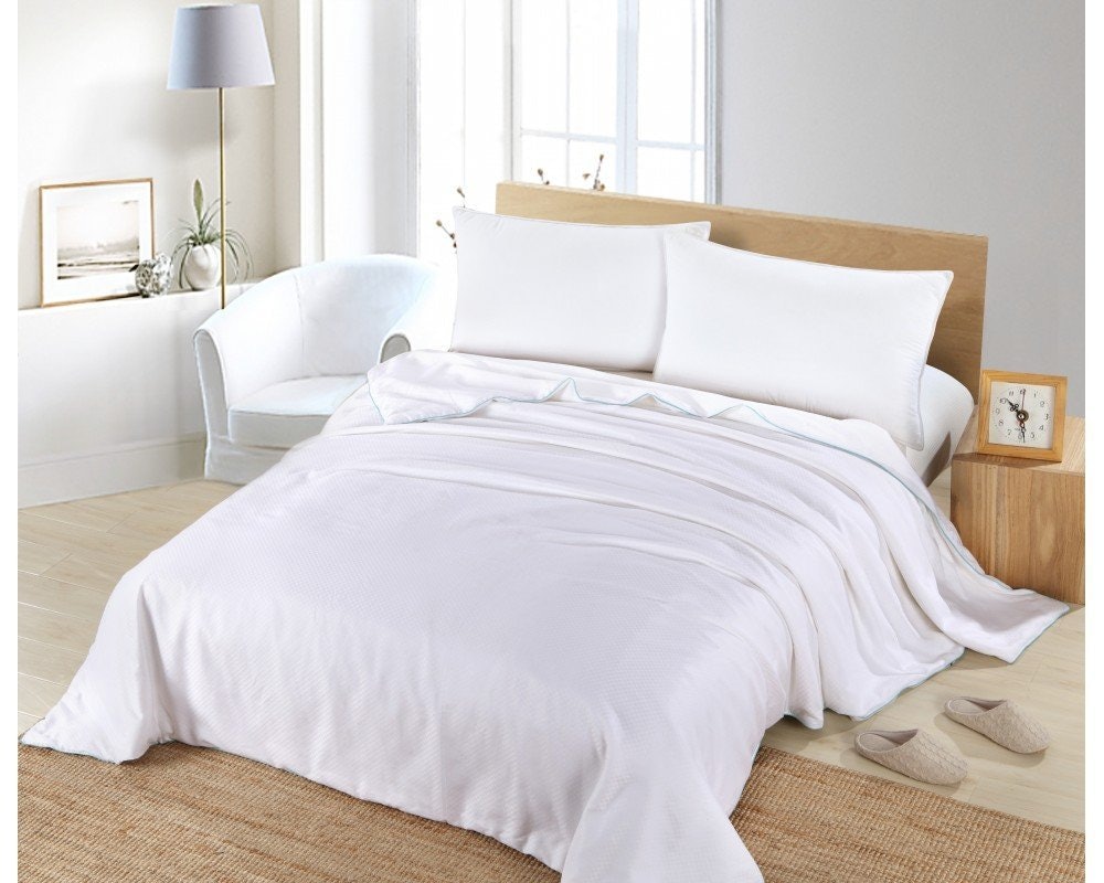 The 6 Best Comforters For Allergies