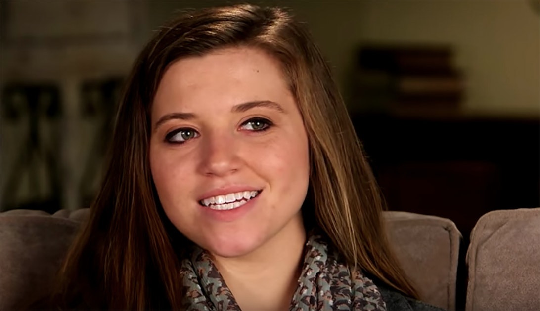 Joy Anna Duggars Cousin Deleted A Photo Of Her Hospital Birth After It