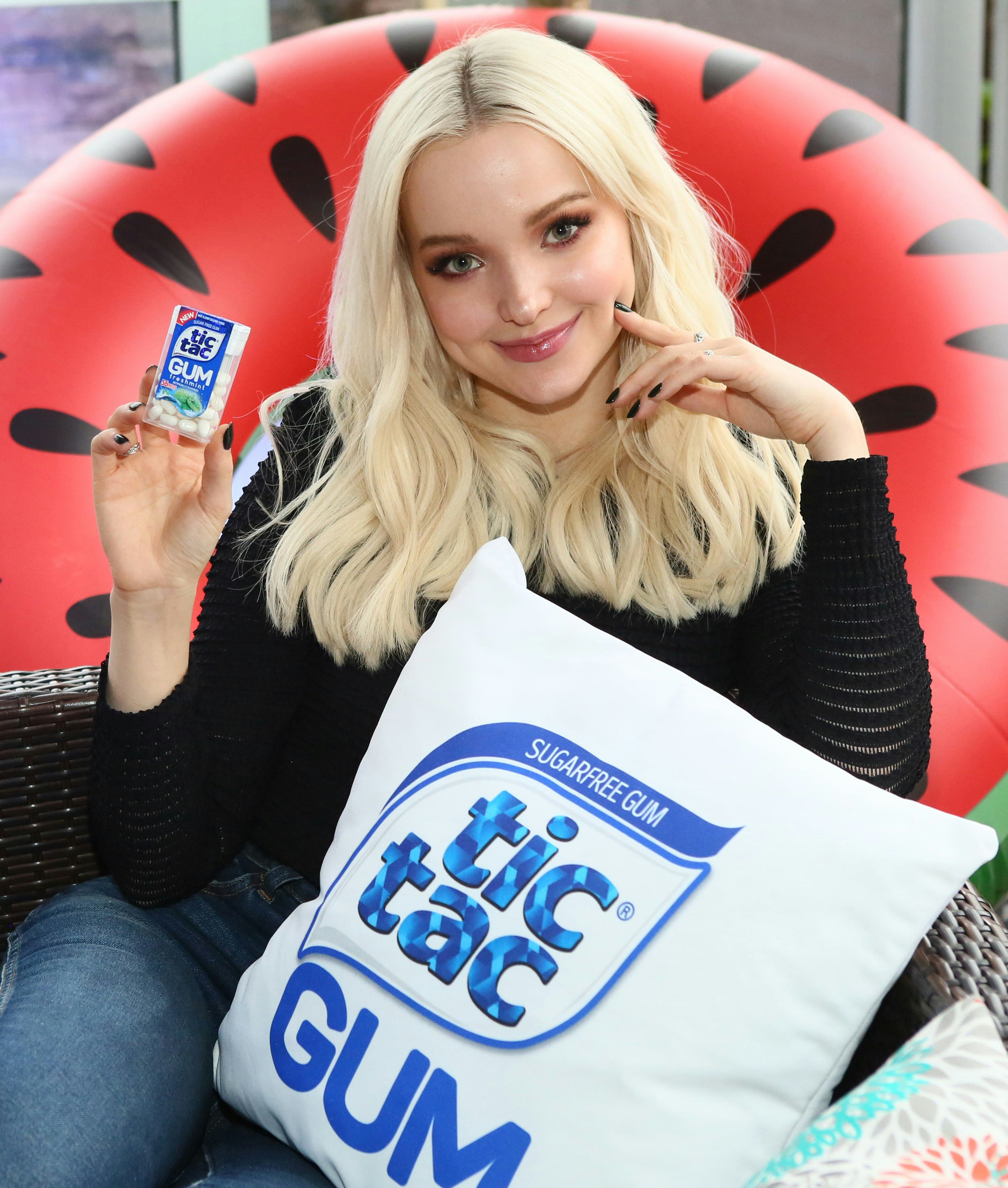Dove Cameron Chews Gum Every Time She Acts & My Mind Is Blown – EXCLUSIVE